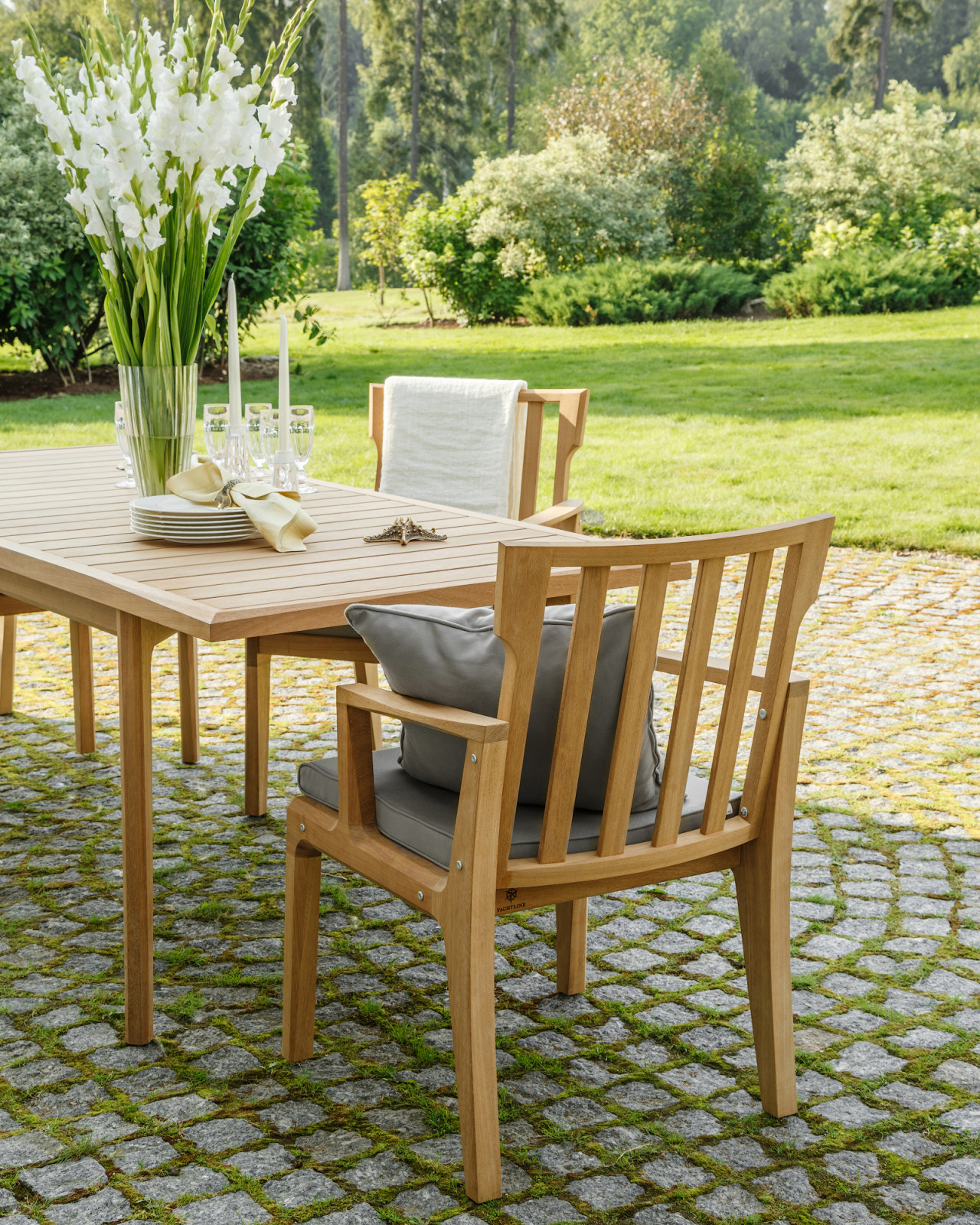 Мебель YACHTLINE коллекция VOYAGE обеденный стол