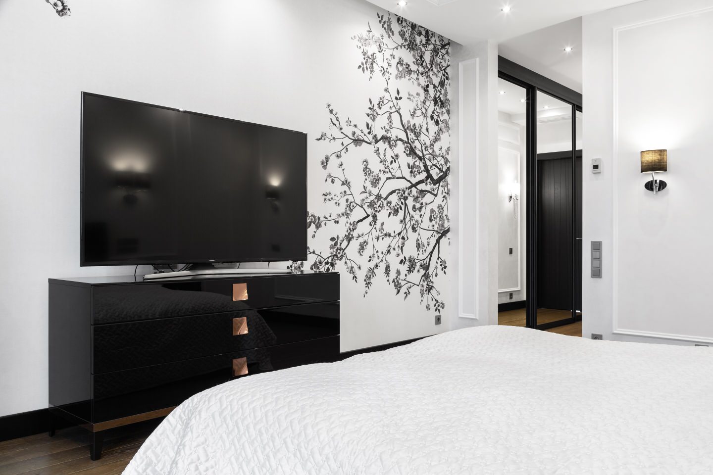 Тихвинская, 39