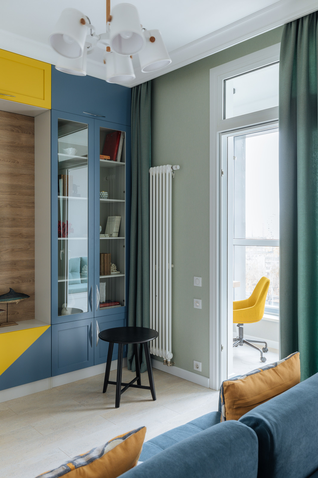 Яркий интерьер маленькой квартиры