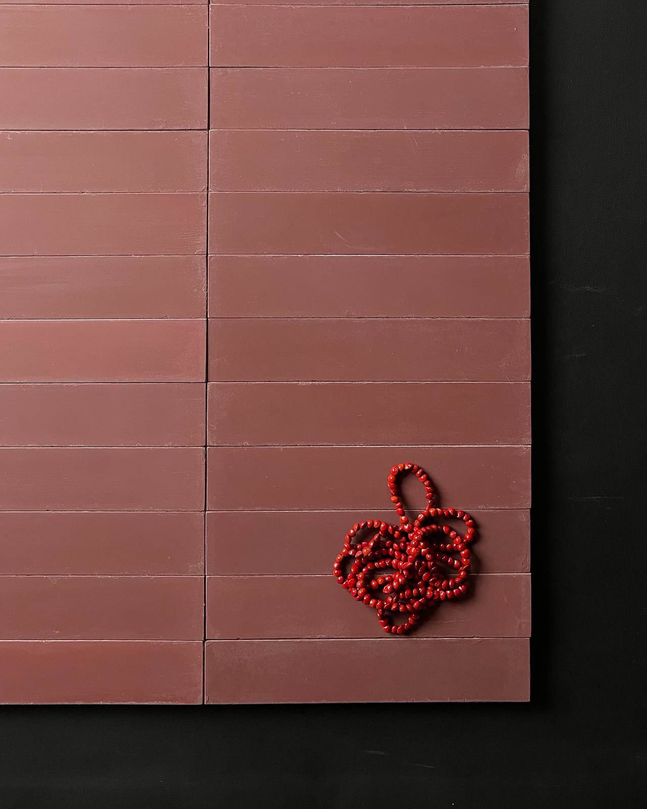 Обложка проекта: Не новость, но есть и такая форма цементной плитки - 300*59 мм. 55 шт. в м2.  .  . ✗