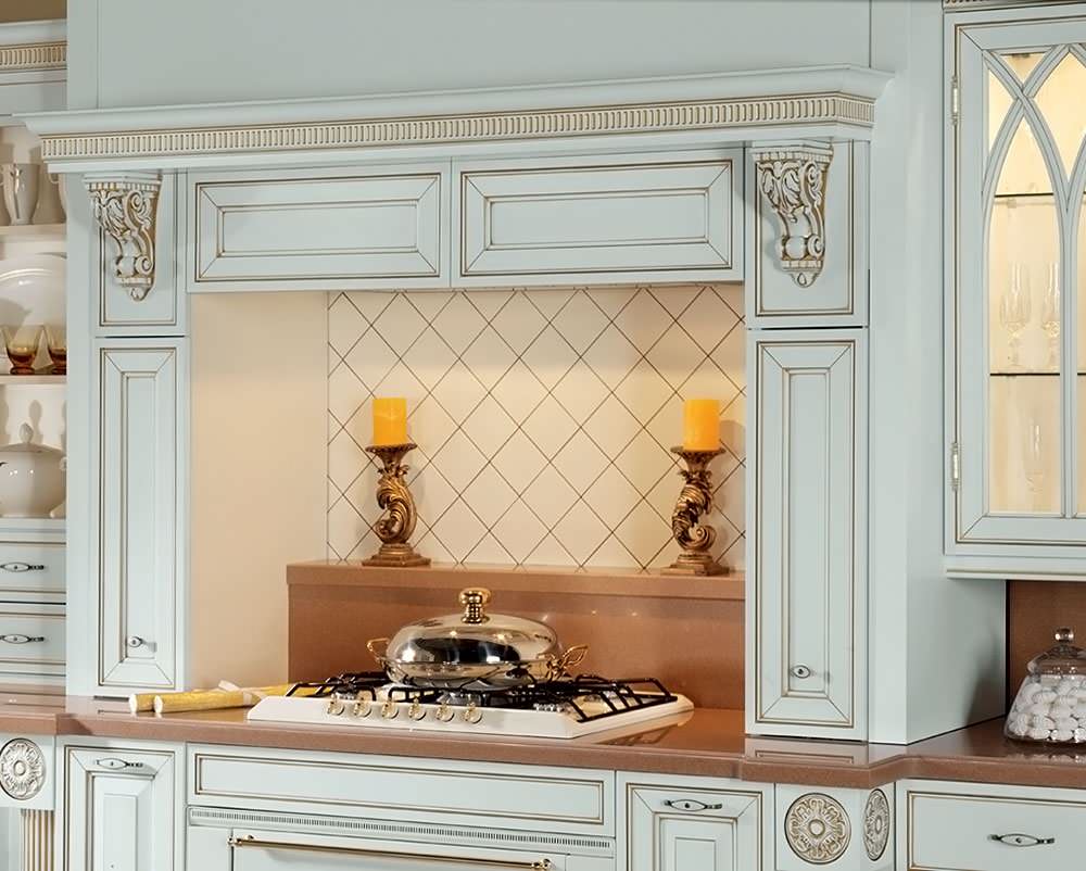 Классическая кухня из МДФ «Британика белая»
