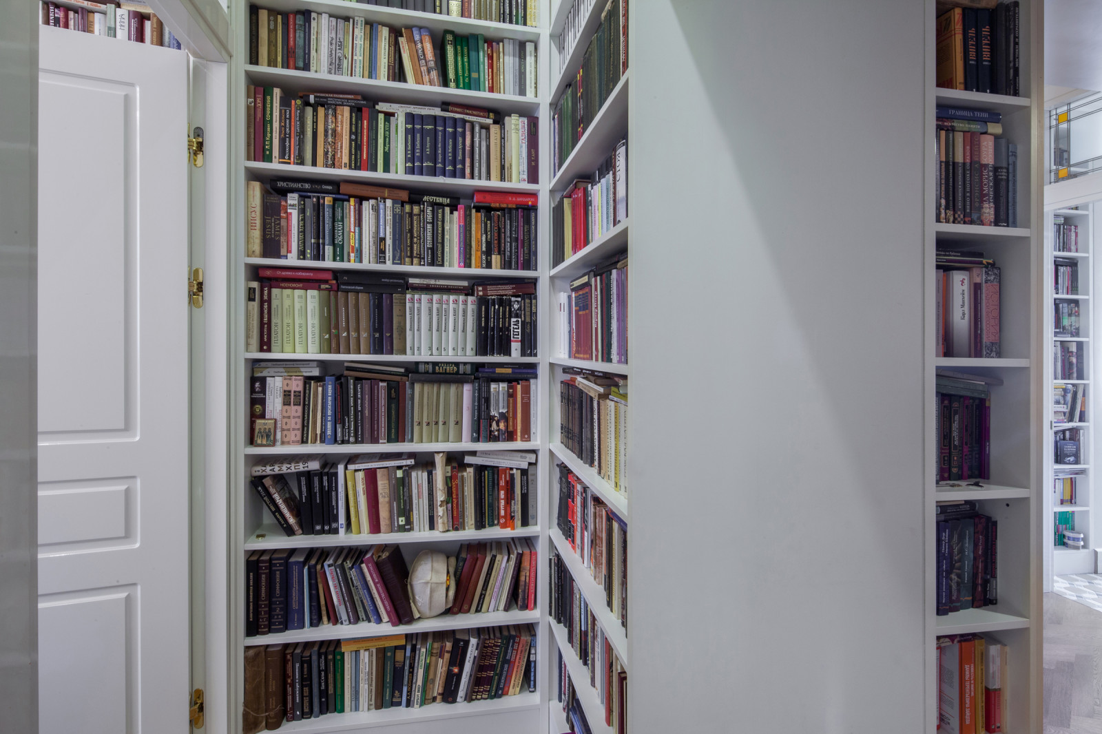 Квартира "С библиотекой"