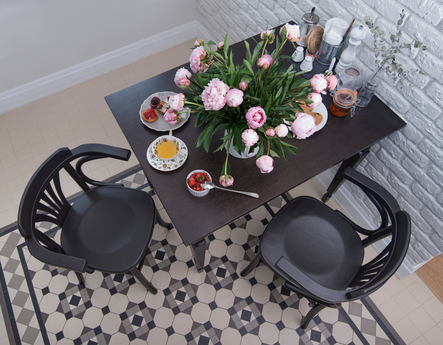 Хюгге на улице Маршала Тухачевского