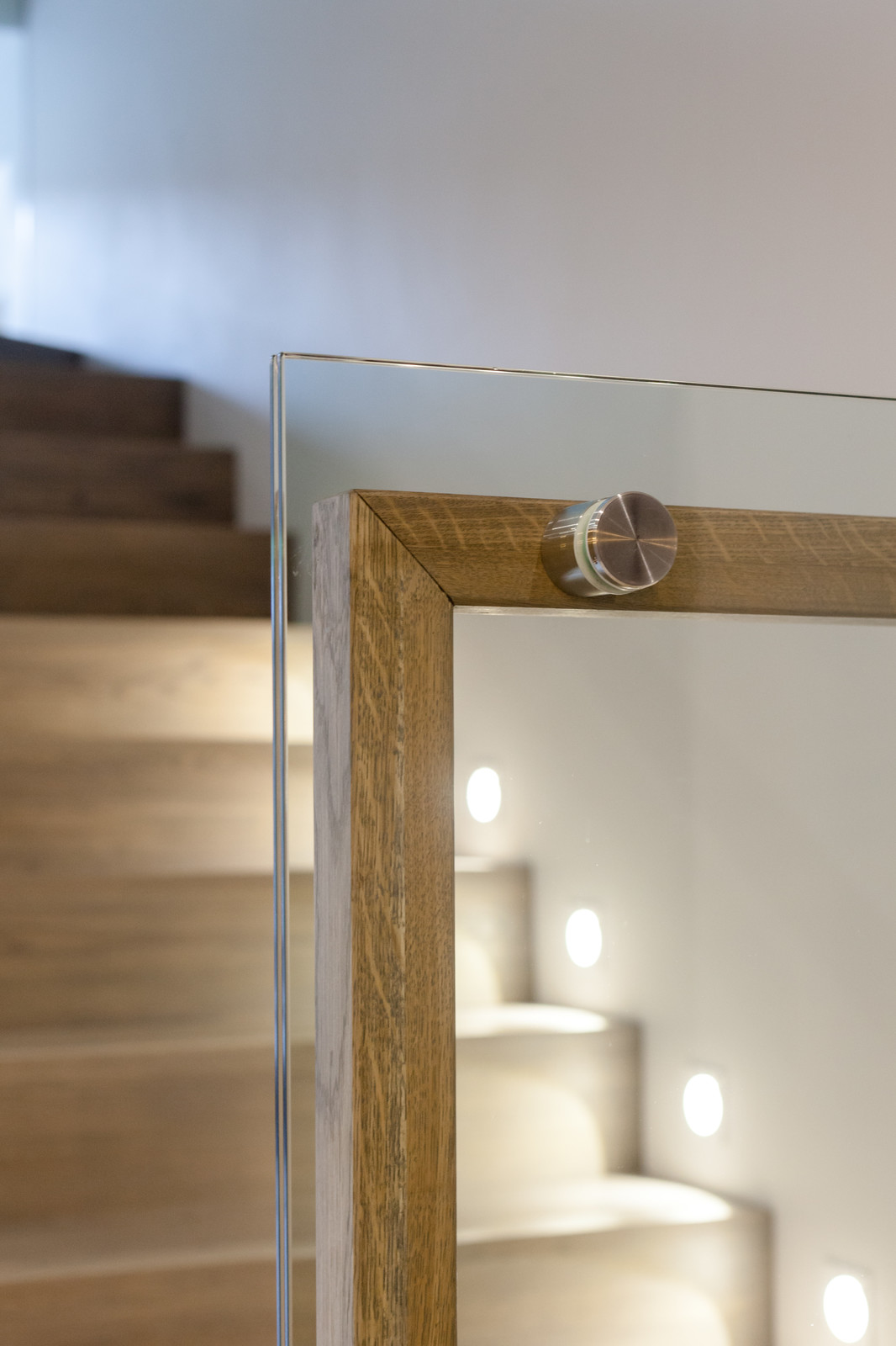 Стеклянные ограждения лестницы