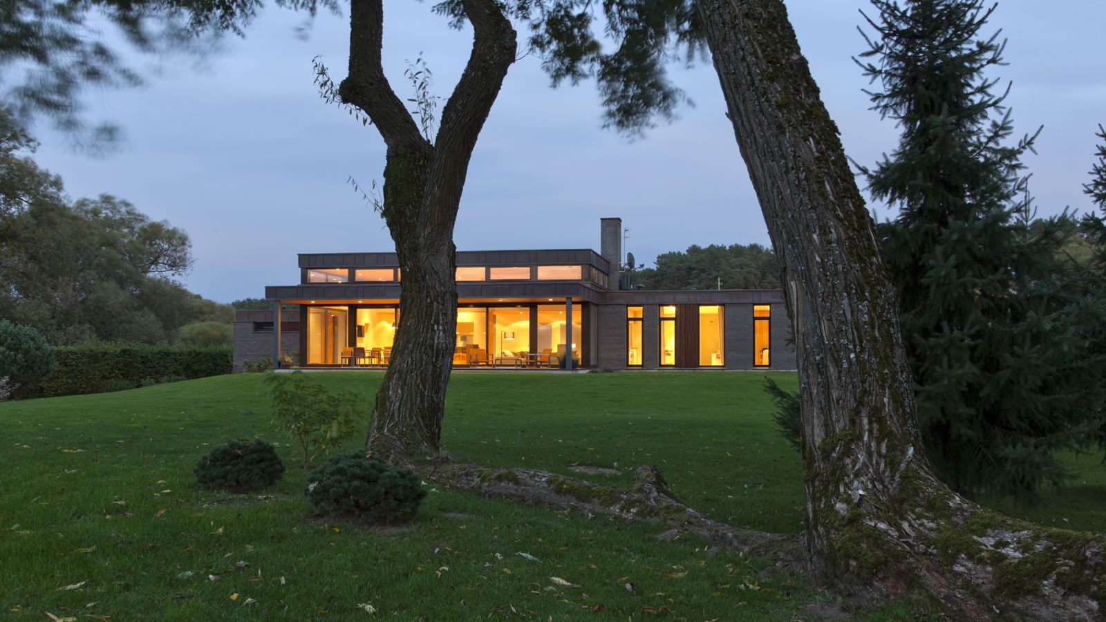 Дом с панорамным остеклением