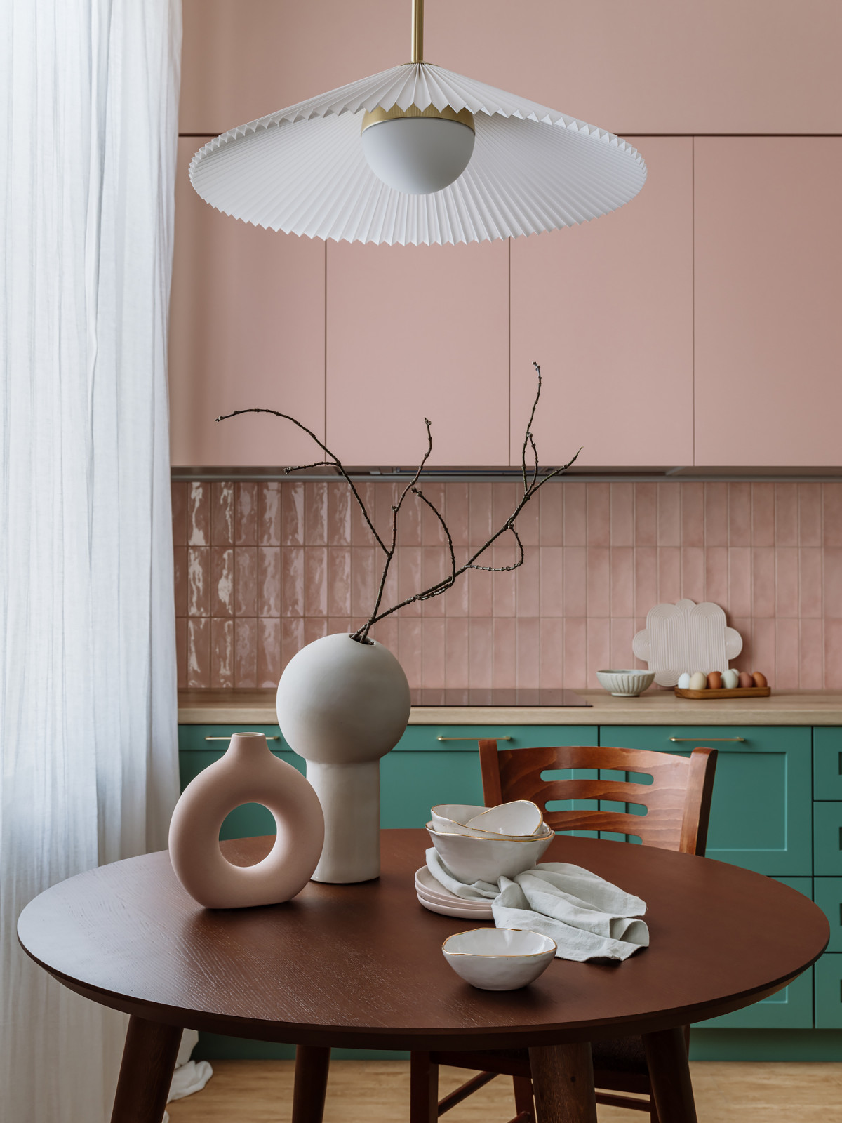 Кухня недели:  8 кв.м, где пришлось восстанавливать вентиляцию