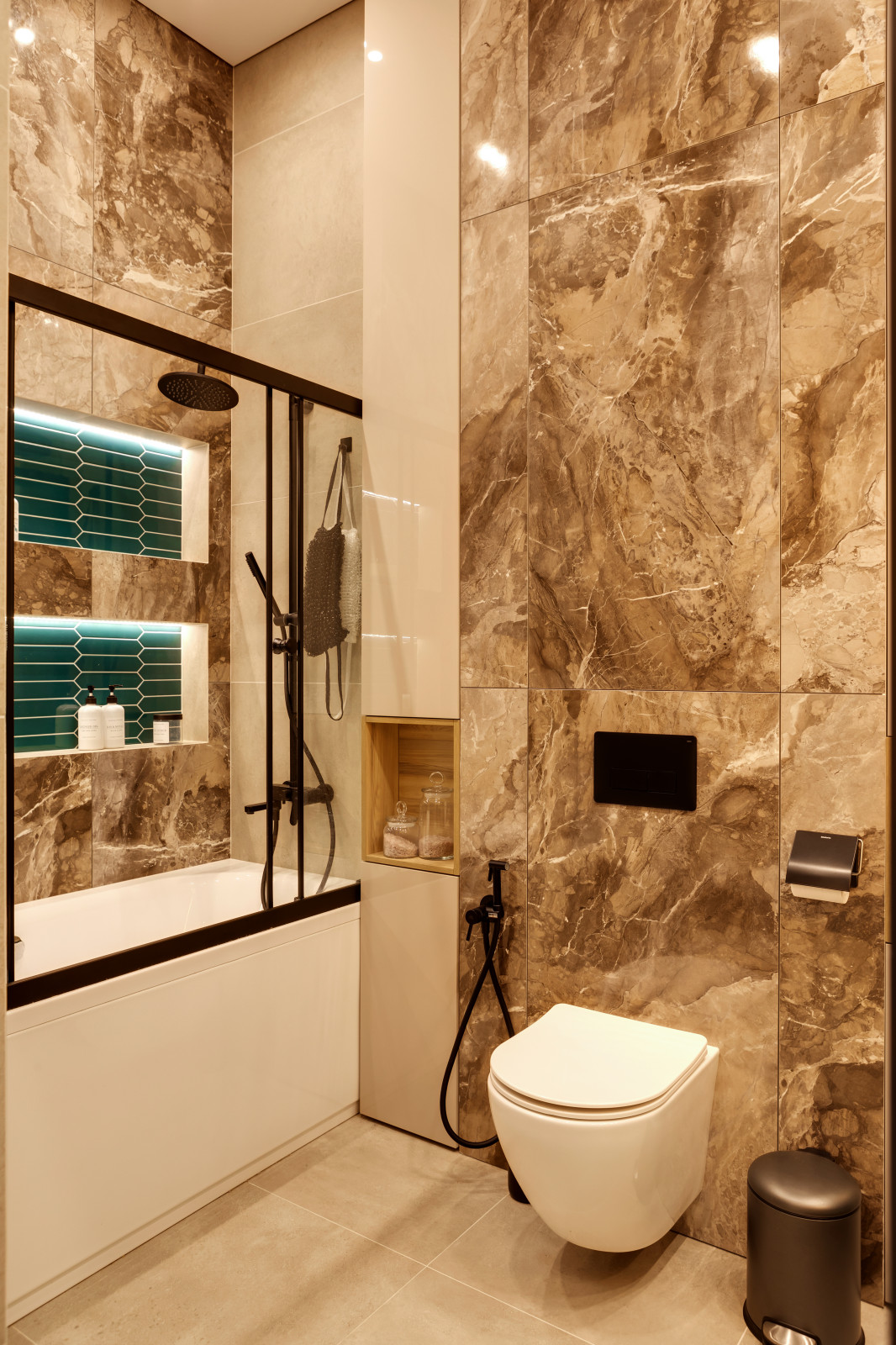 ЖК Париж. "Я есть..."