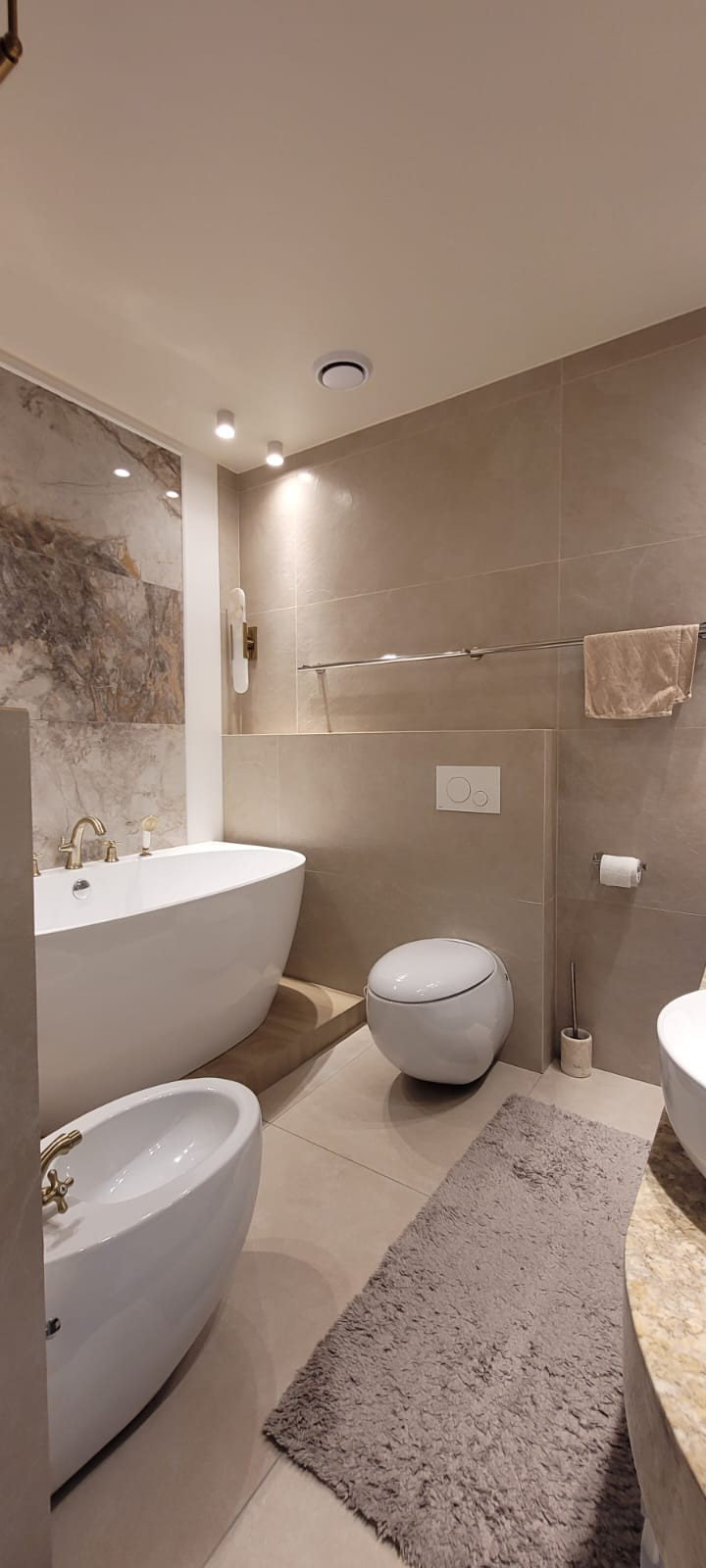 Квартира в Форум Сити 3