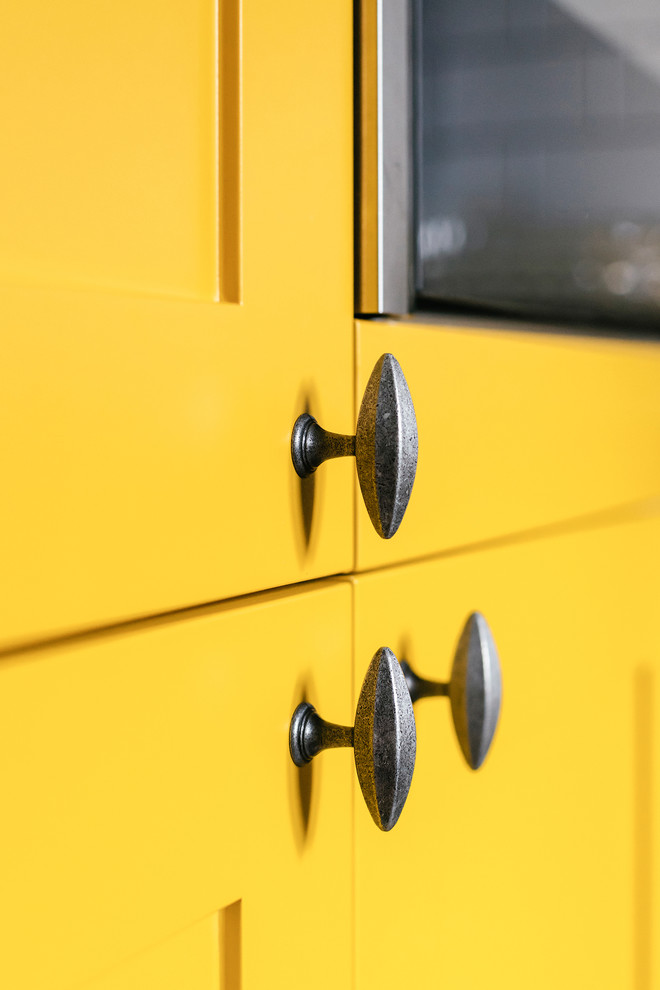 Цветная провокация