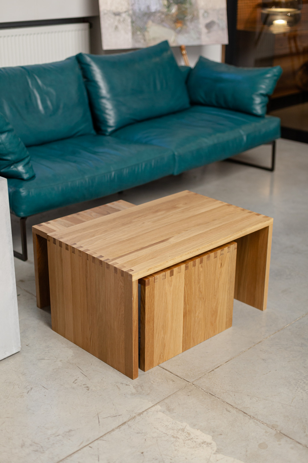 Столы для гостиной