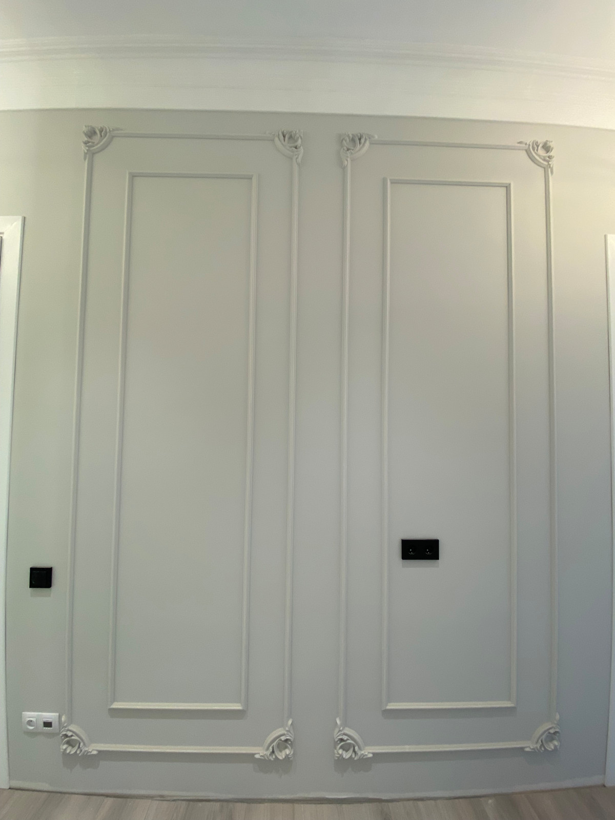 Лепнина на стенах