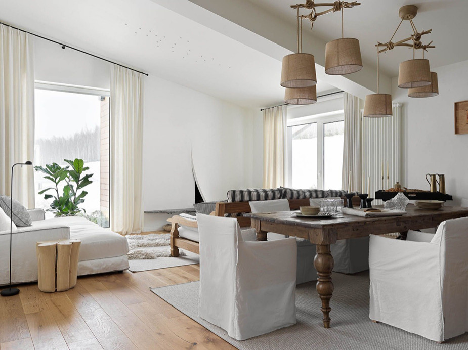 СОВРЕМЕННАЯ ДАЧА НА БЕРЕГУ РЕКИ