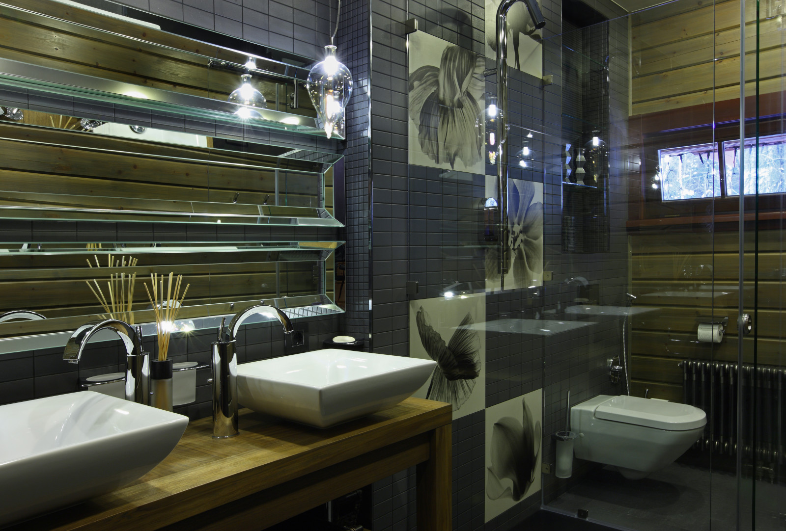 Обложка проекта: Красной Линией