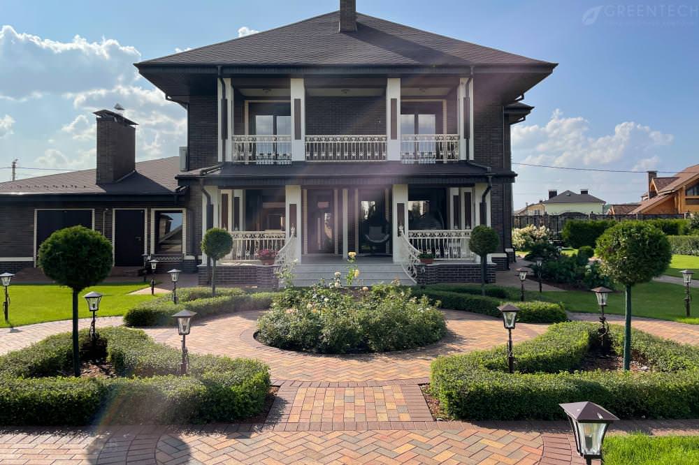 Обложка проекта: Сад, построенный в к.п. Земляничная поляна