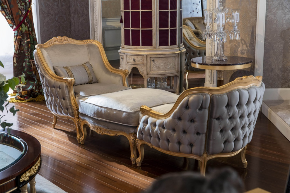 Sandra Rossi Collection