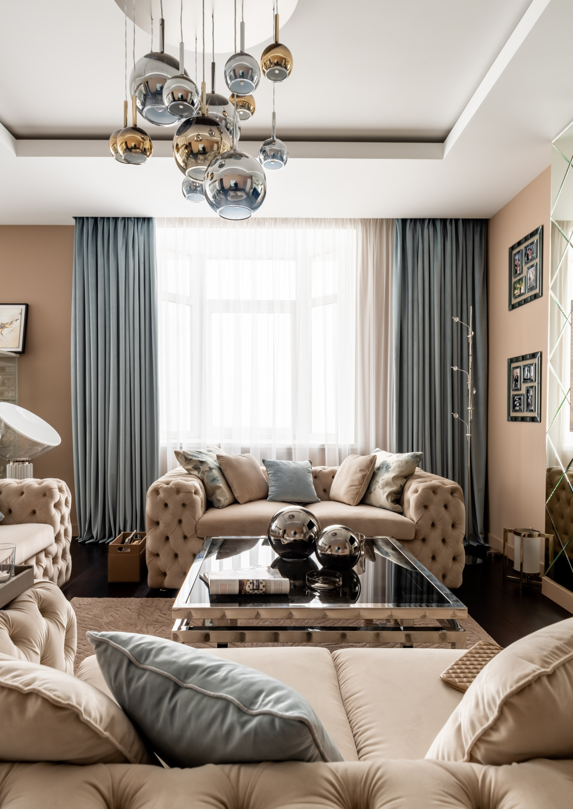 Бежевый и зеркала