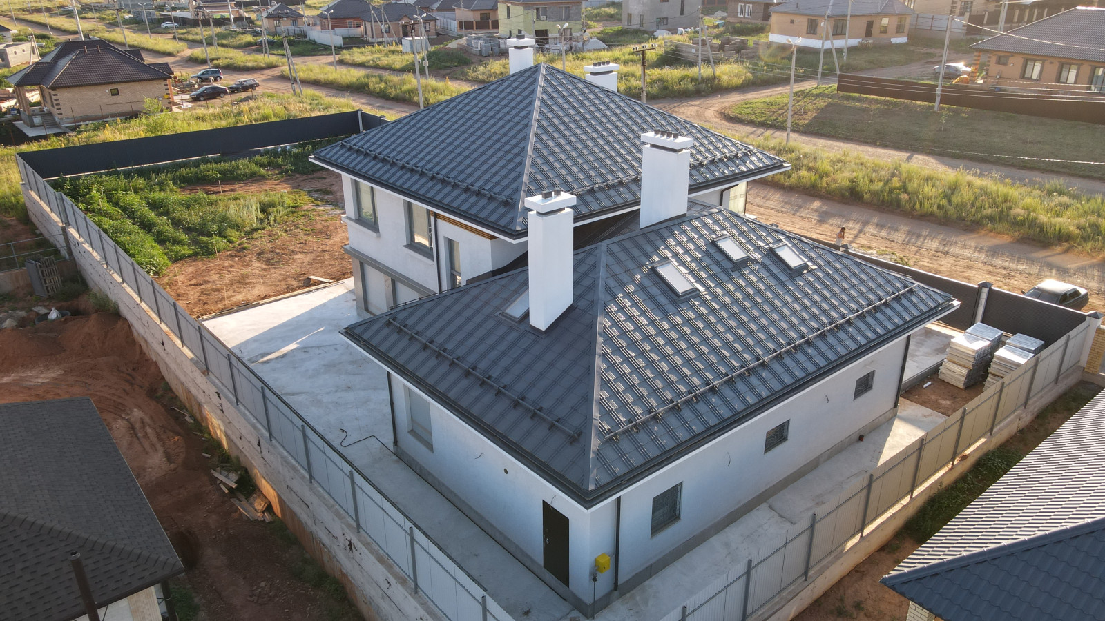 Дом 350 кв.м (п.Ростошинские пруды)