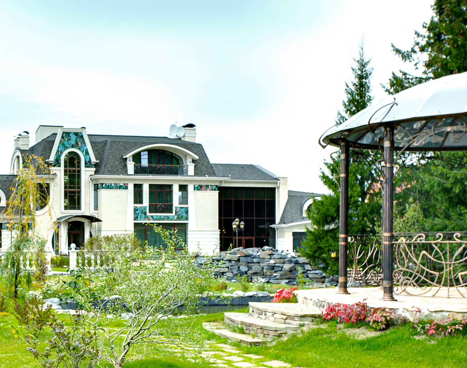 Красная горка - построенный