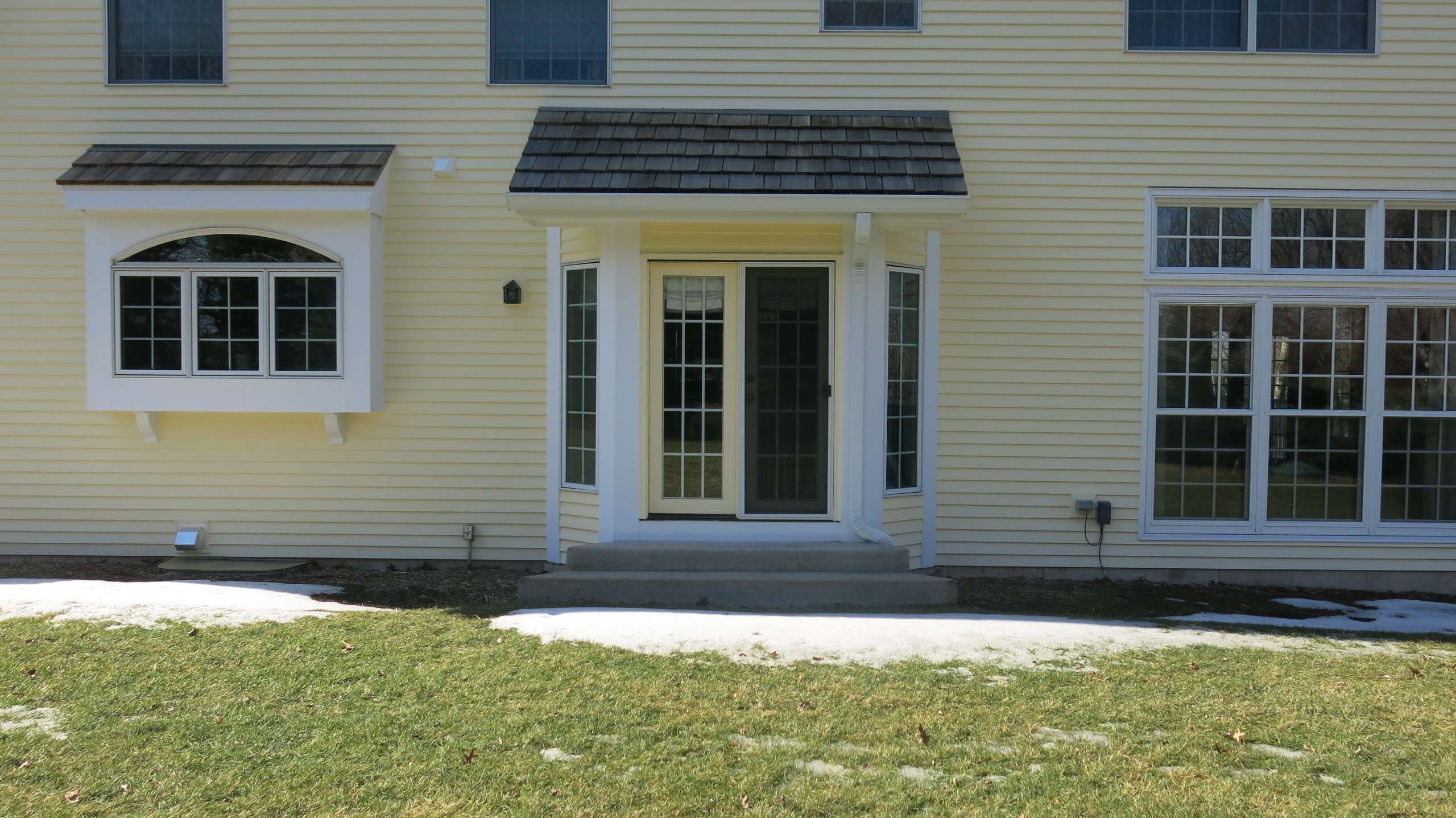 До и после: 5 задних дворов, превратившихся в патио