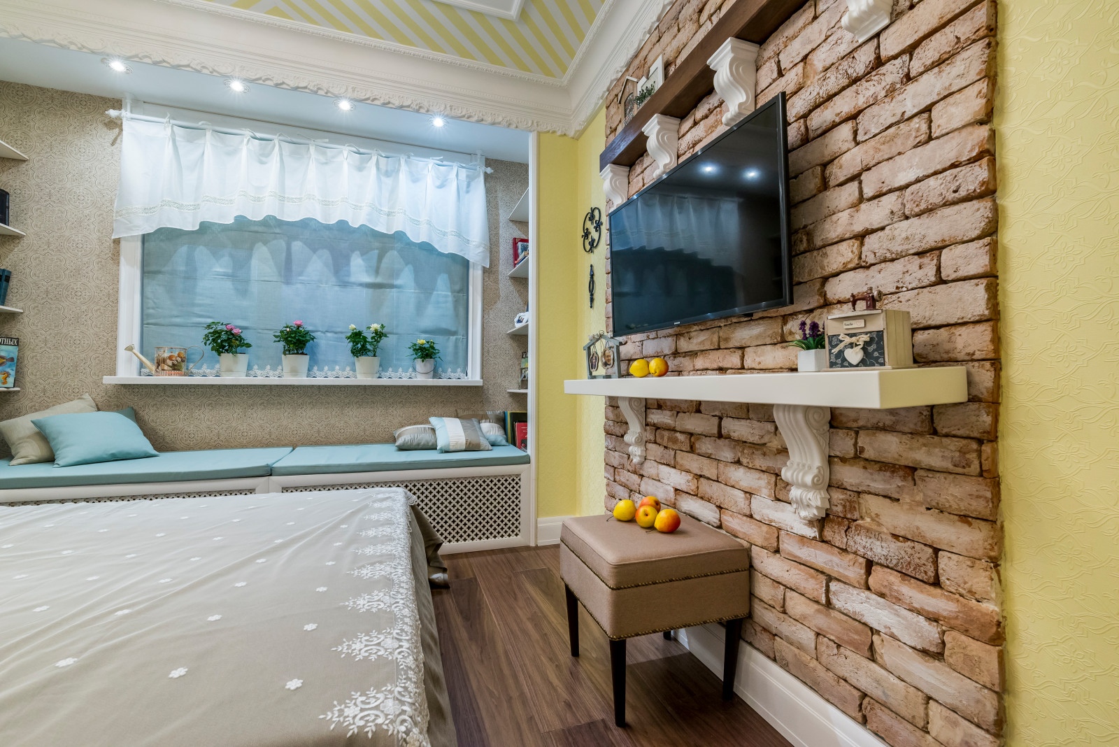 Плитка из кирпича 18 века для "Школы ремонта"