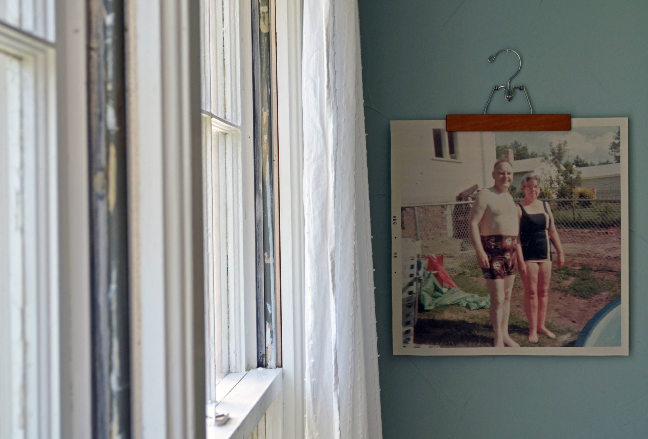 Не как у всех: Нестандартные крепления для картин на стене