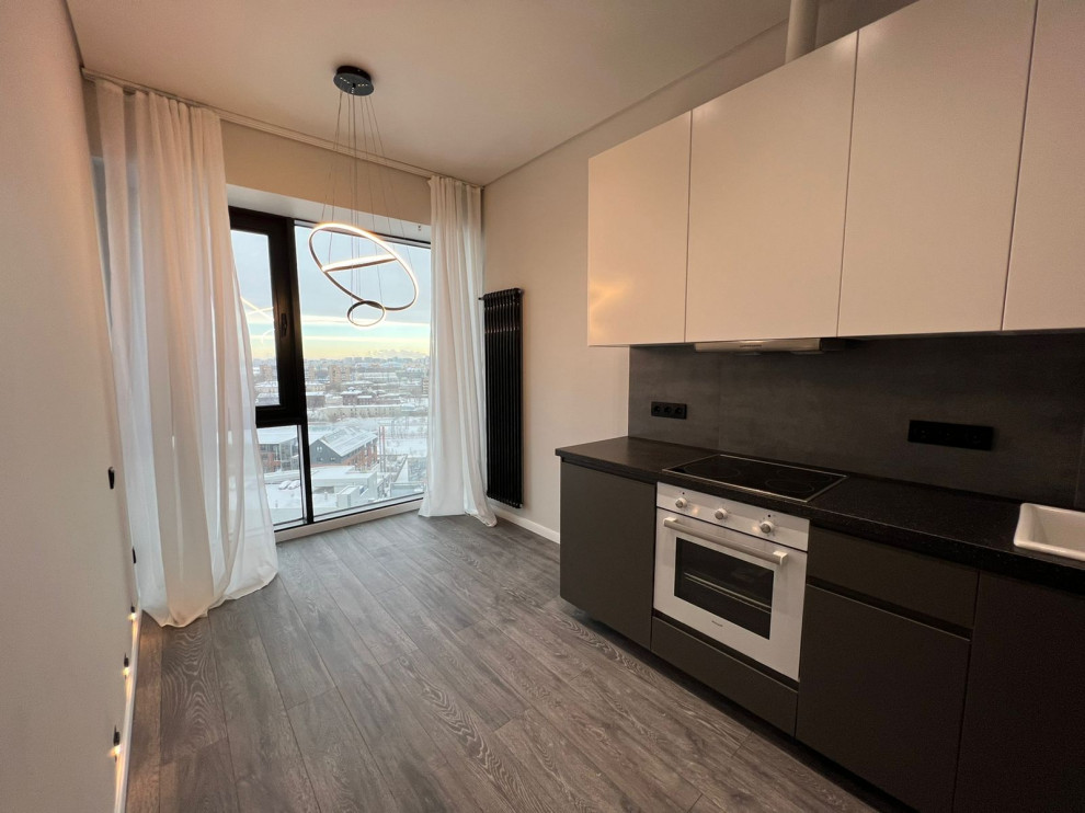 Квартира на продажу в серых оттенках.