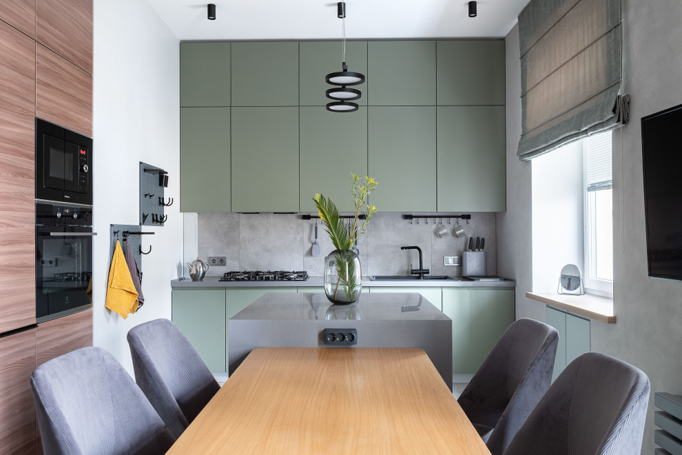 КВАРТИРА С ЯРКИМИ АКЦЕНТАМИ В СТАРОМ ФОНДЕ