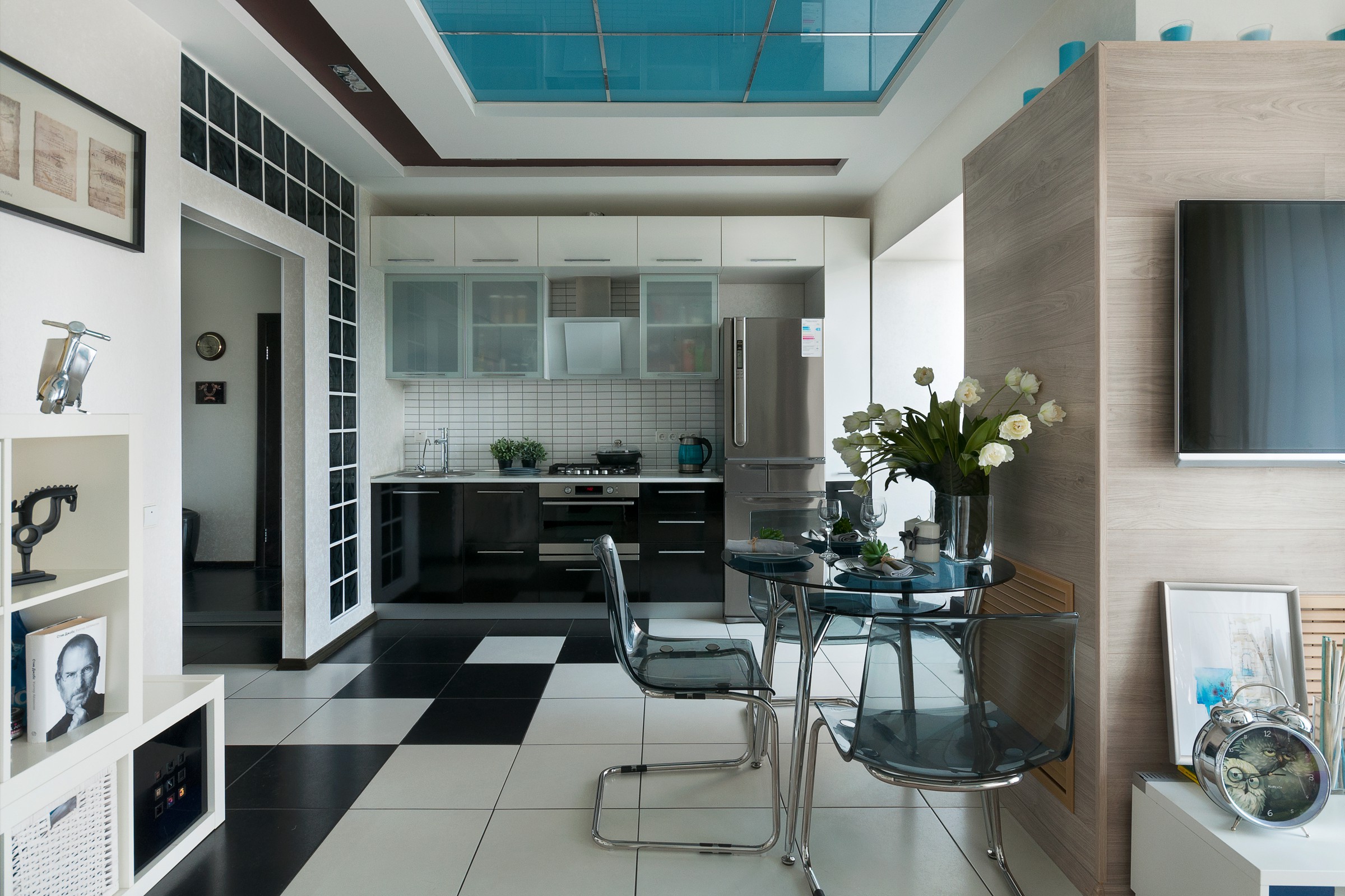 Обложка проекта: Живи легко. Квартира-студия для молодой пары.