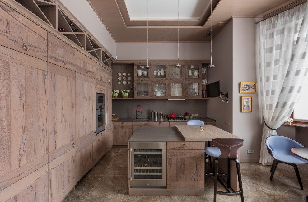 Кухонный гарнитур с островом.