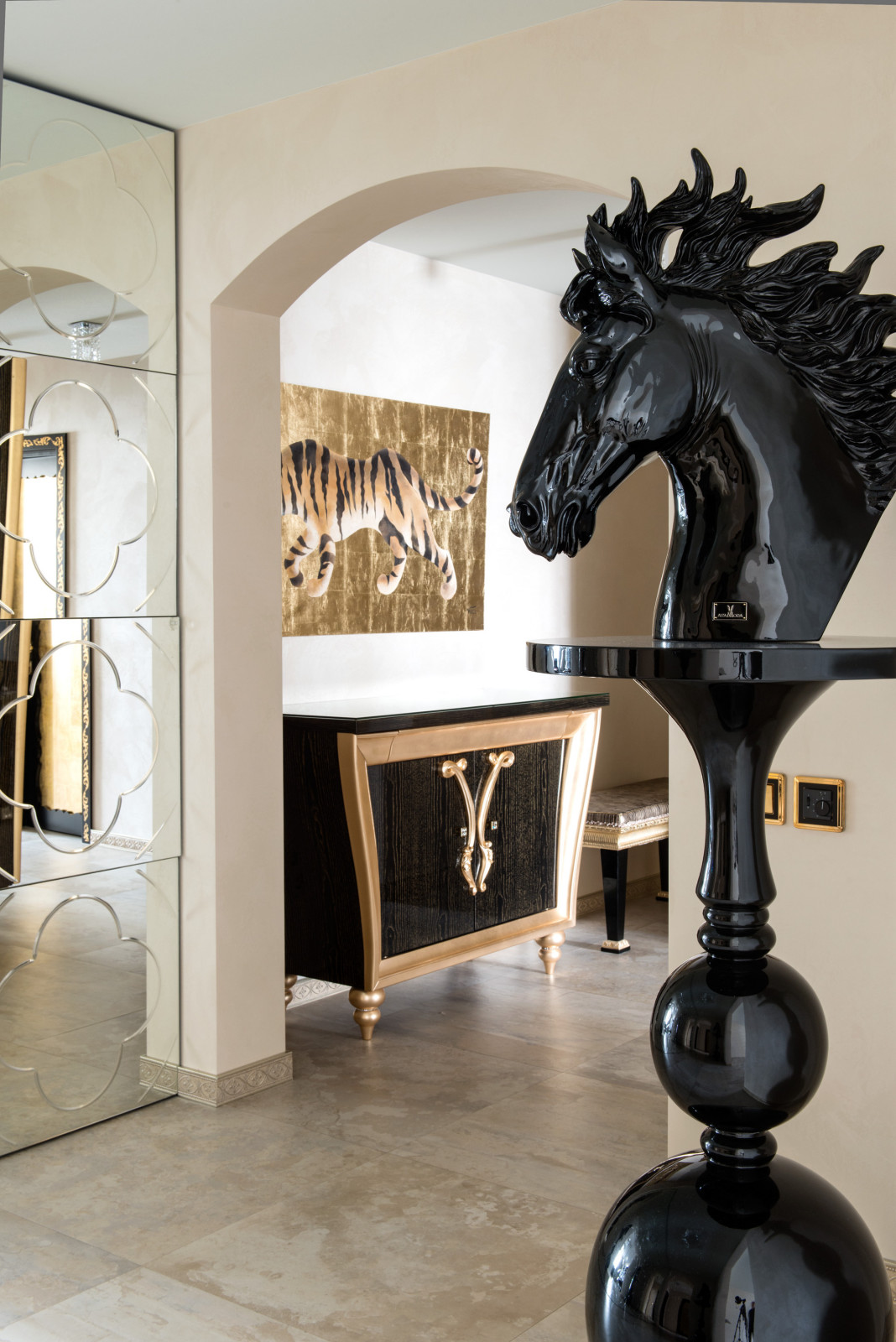 "Ход конём" - квартира в стиле ар-деко 150 м2, г. Люберцы