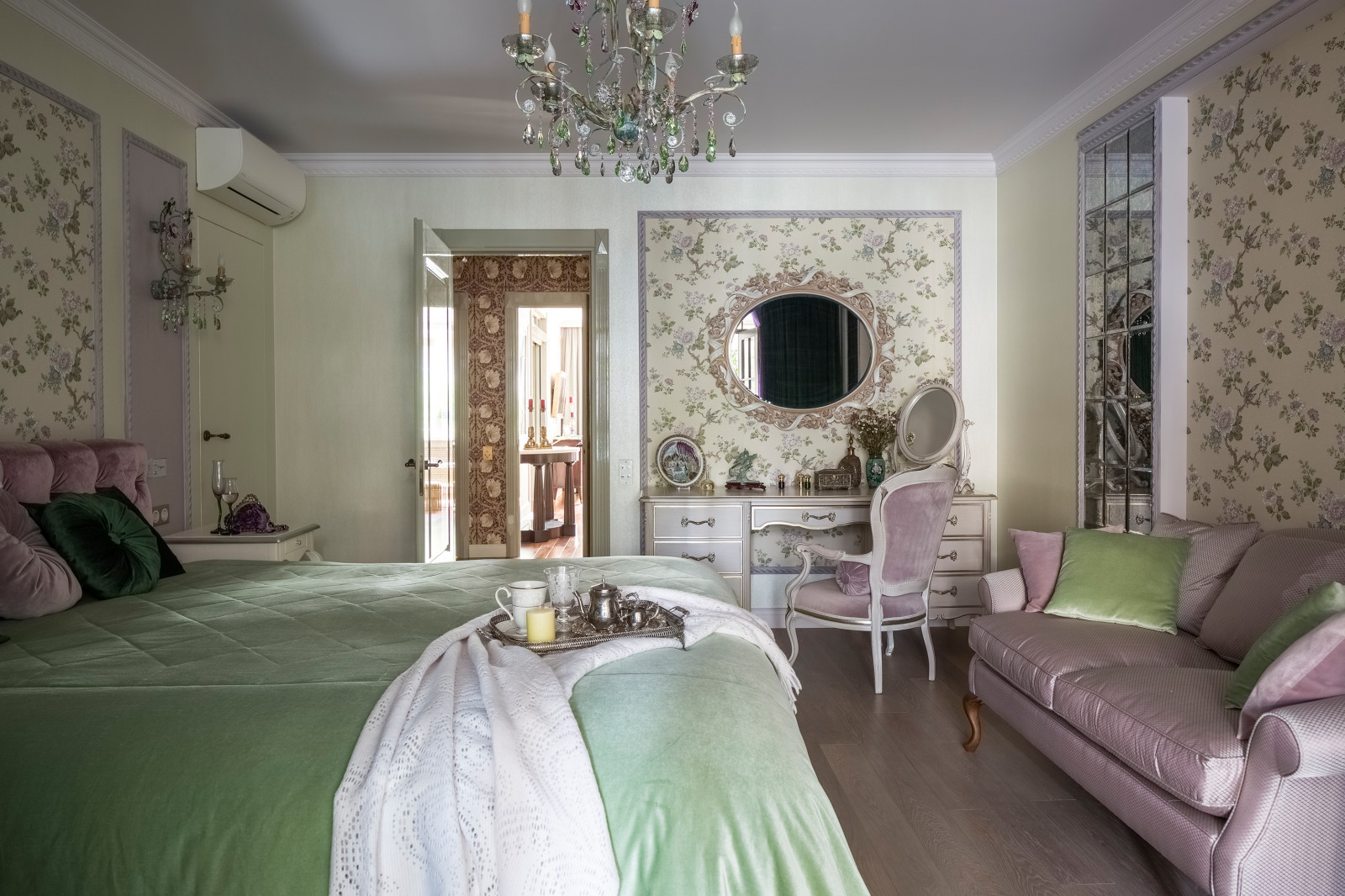 Трехгорный вал- классика и прерафаэлиты