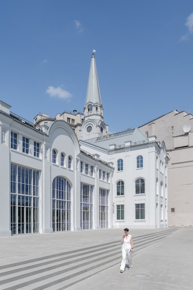 GES-2 , House of Culture