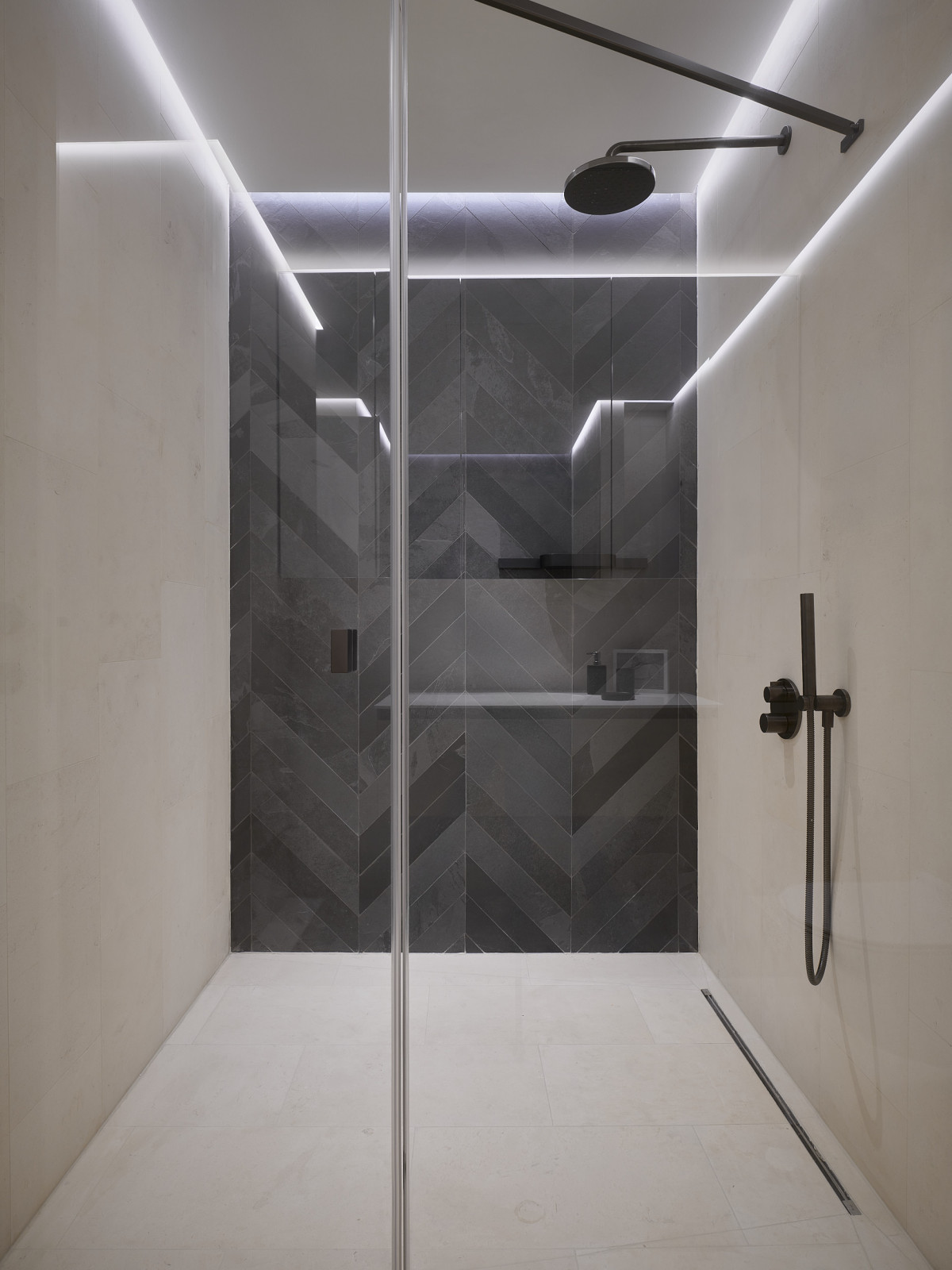 Поклонная 9