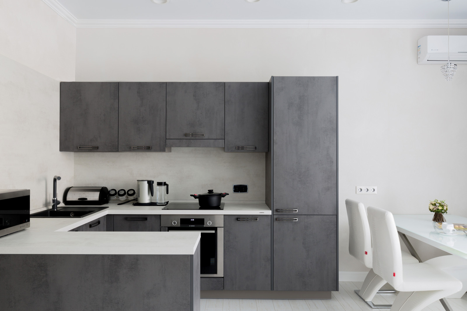 Минималистическая кухня