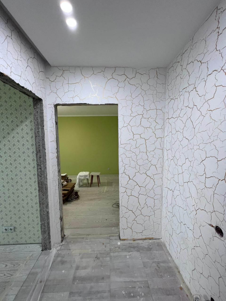 Отделка входной группы под кракелюр