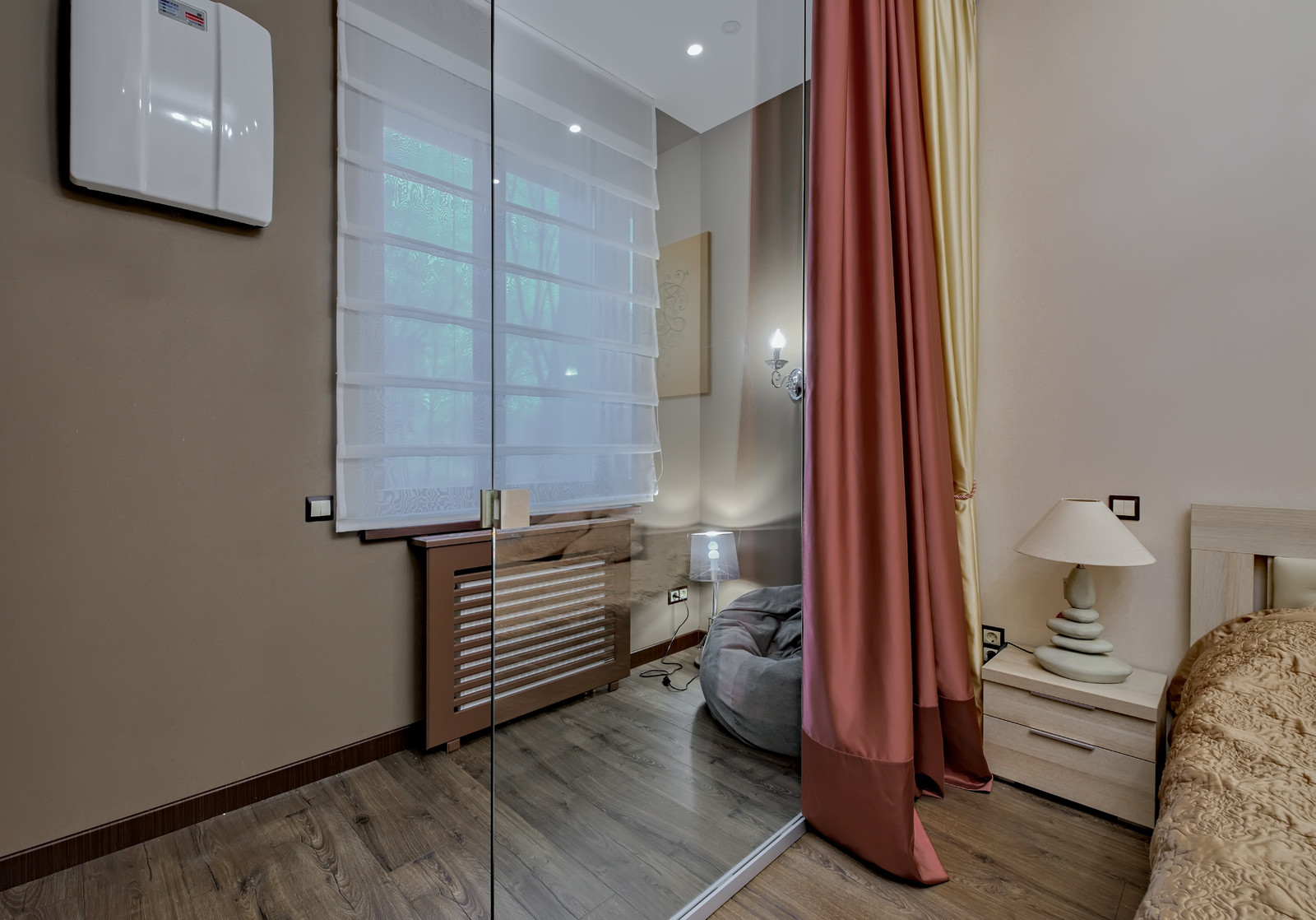 Обложка альбома: Оформление интерьера картинами