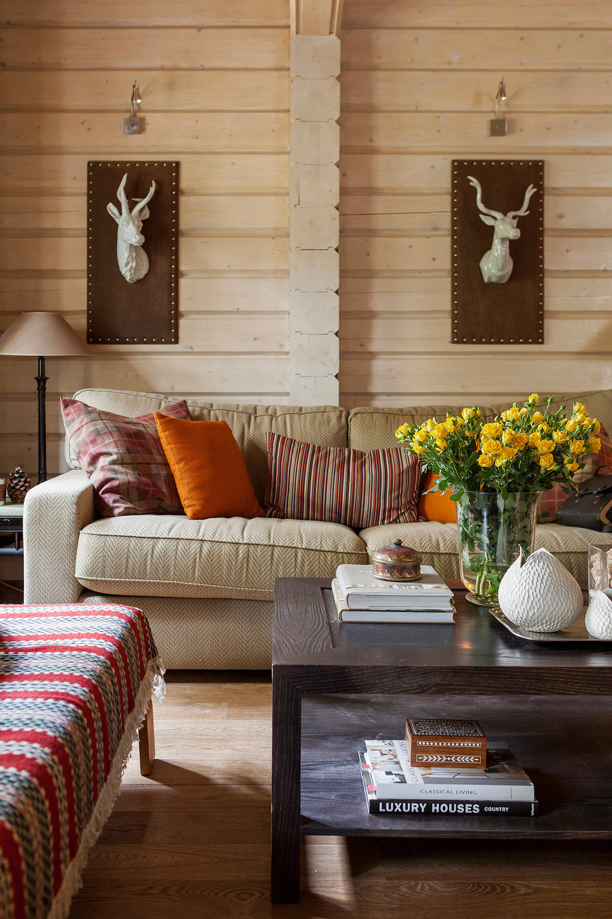 В гостях: Подмосковное шале на участке с историей