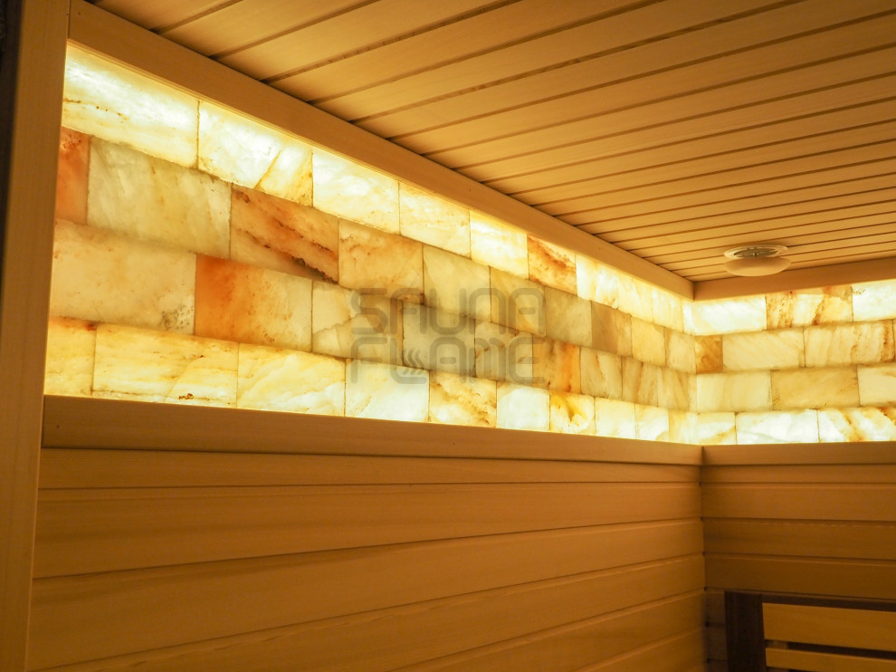Сауна с соляным панно