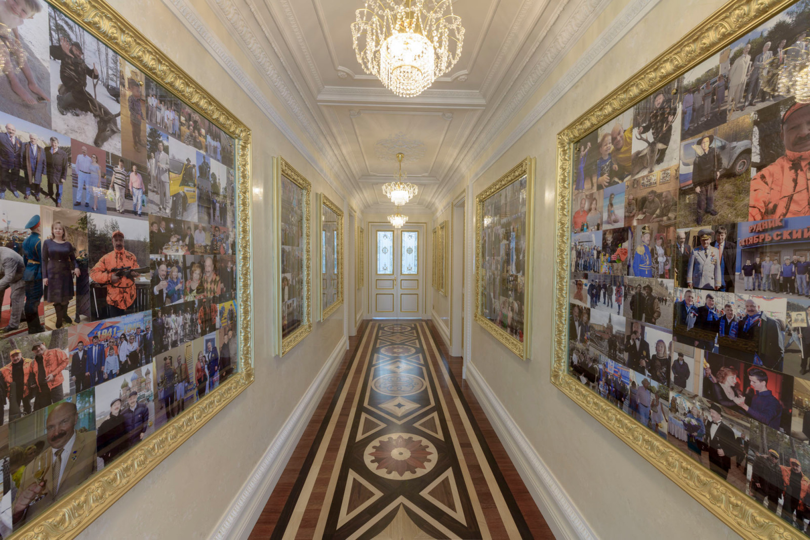 Обложка проекта: холл