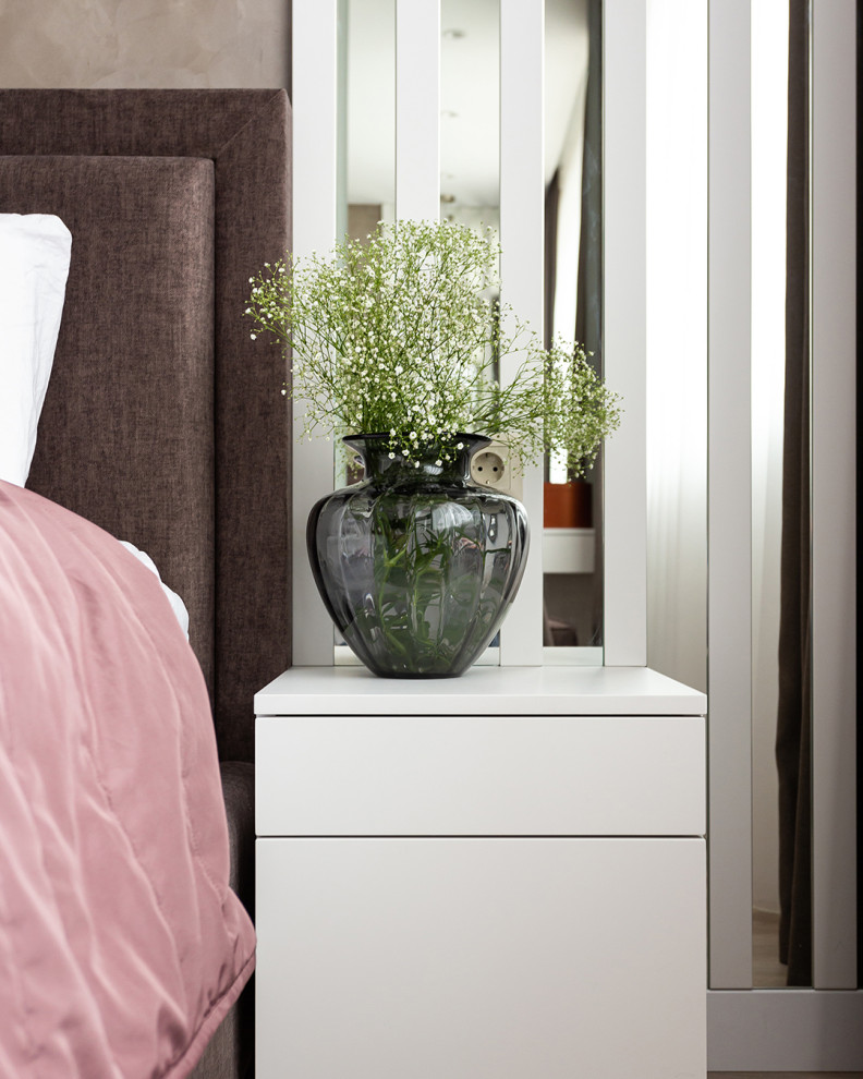 Дом в белых росах