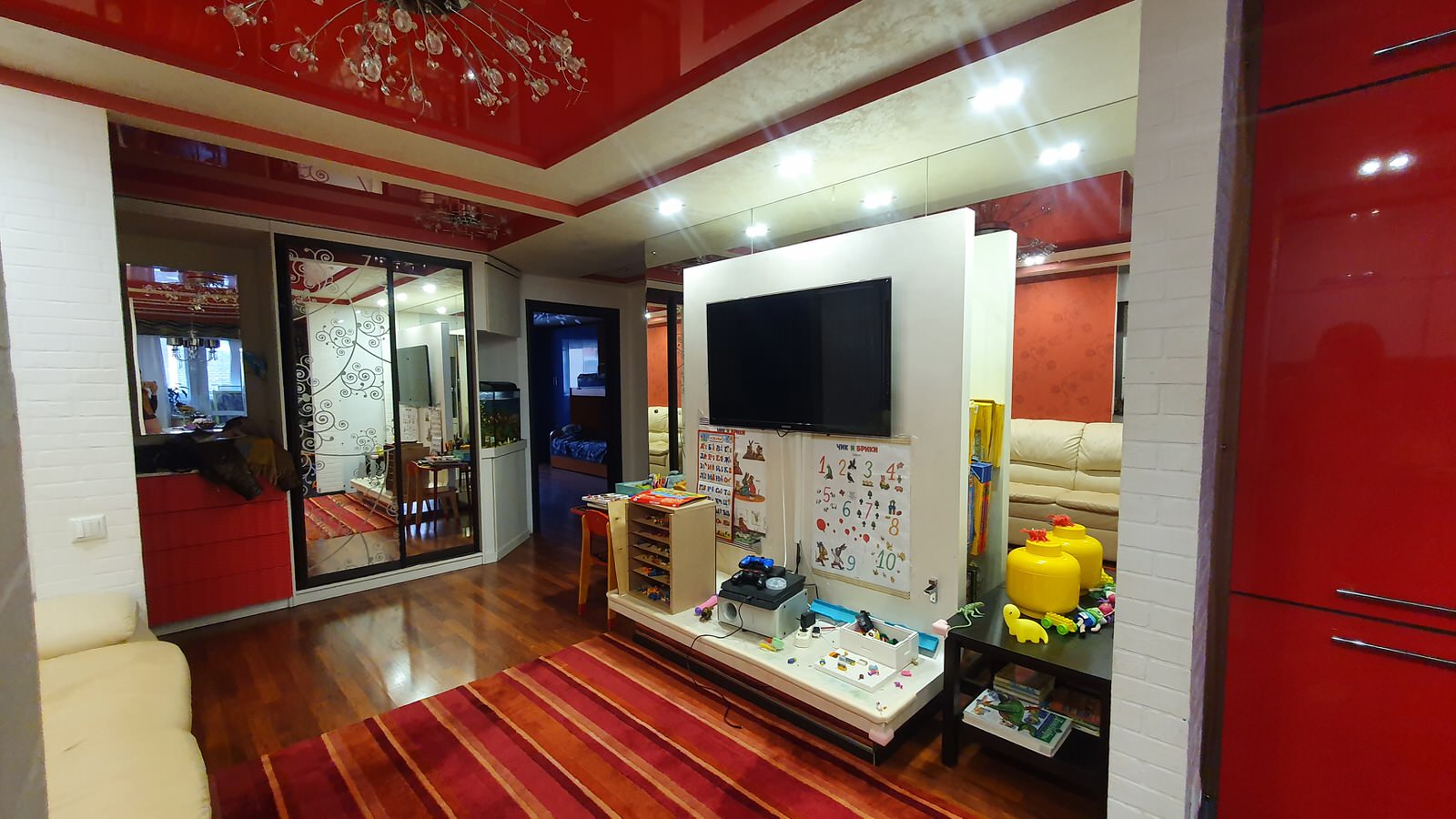 Из красного подвала в воздушный минимализм