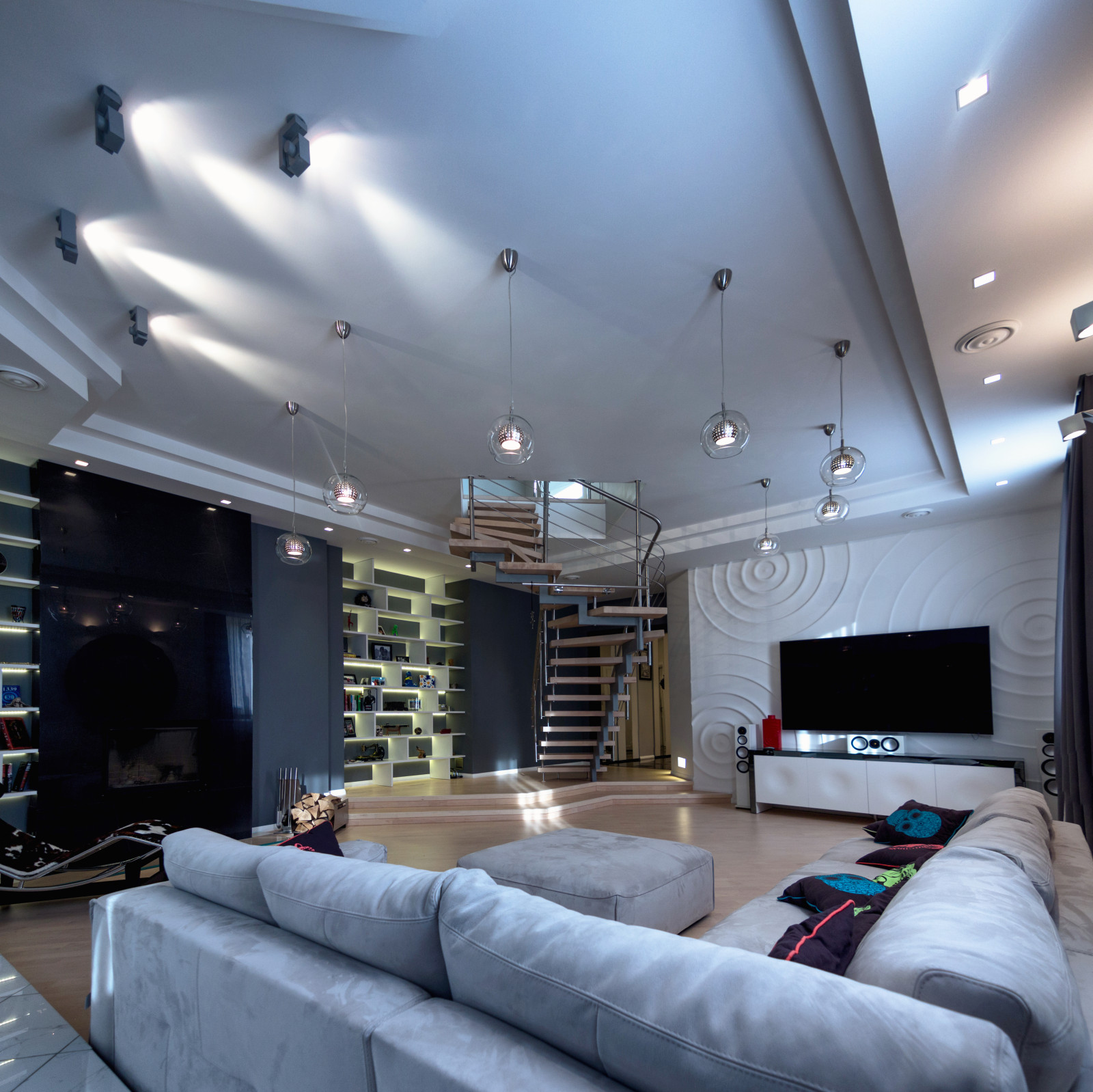 Дизайн-проект двухуровневой квартиры на Каменноостровском