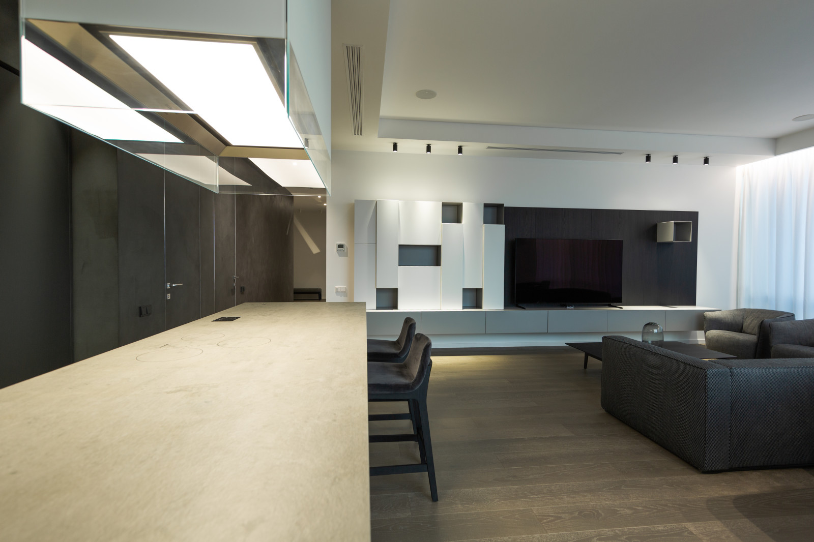 Реализация проекта в ЖК "Дом на Мосфильмовской"