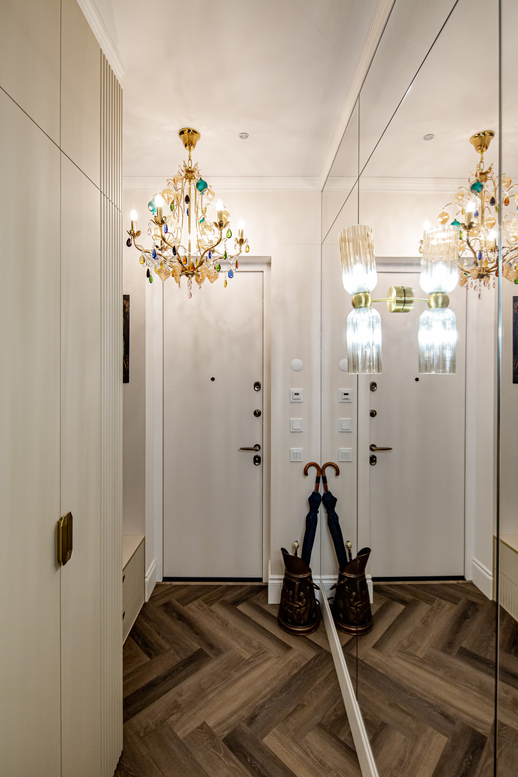 Квартира в Москве. Экспрессия Цвета