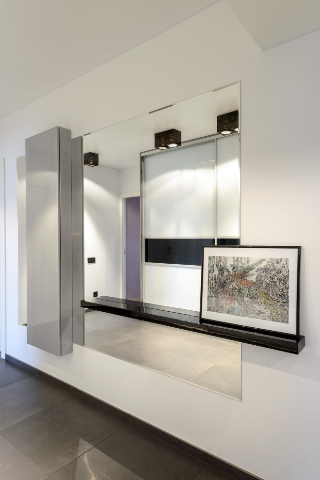 оттенки серого..