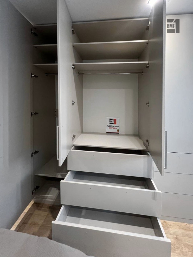 Шкаф модульный распашной