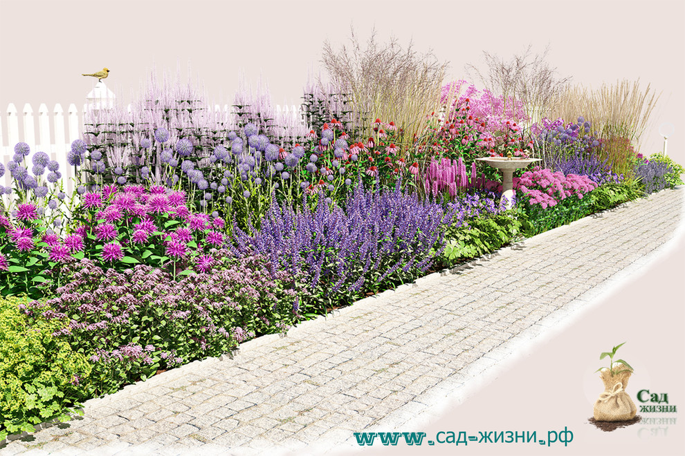 Цветник "В розовых облаках".