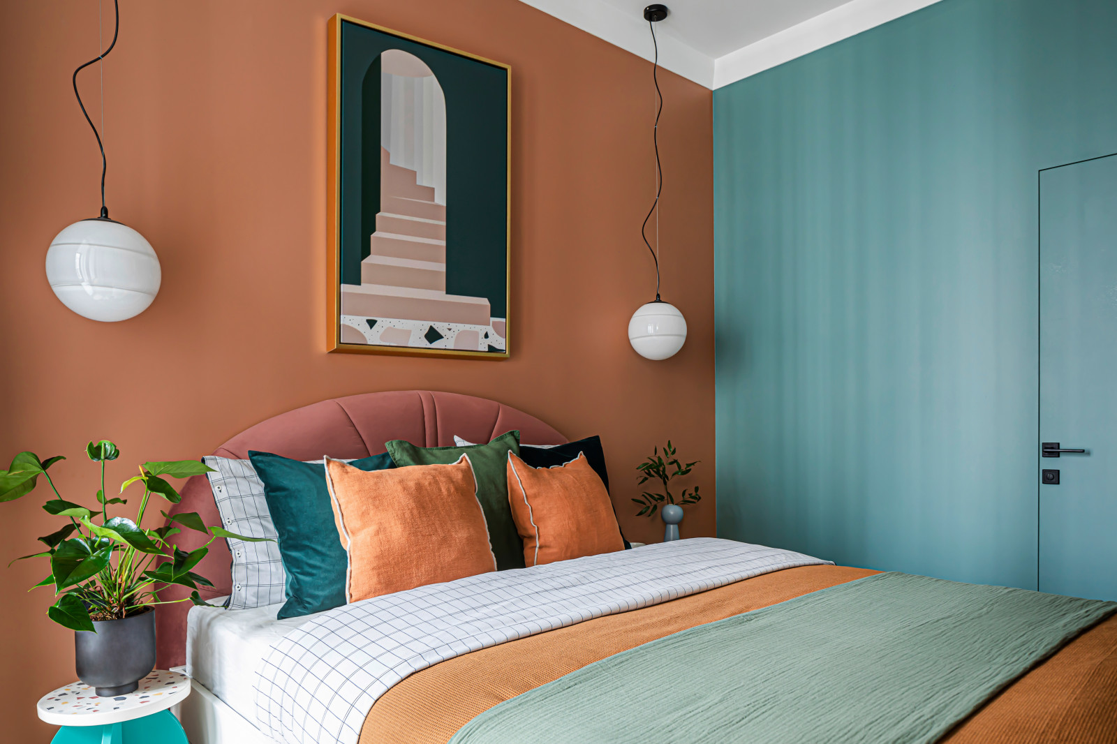 Houzz тур: 32 кв.м — яркая квартира в стиле неомемфис