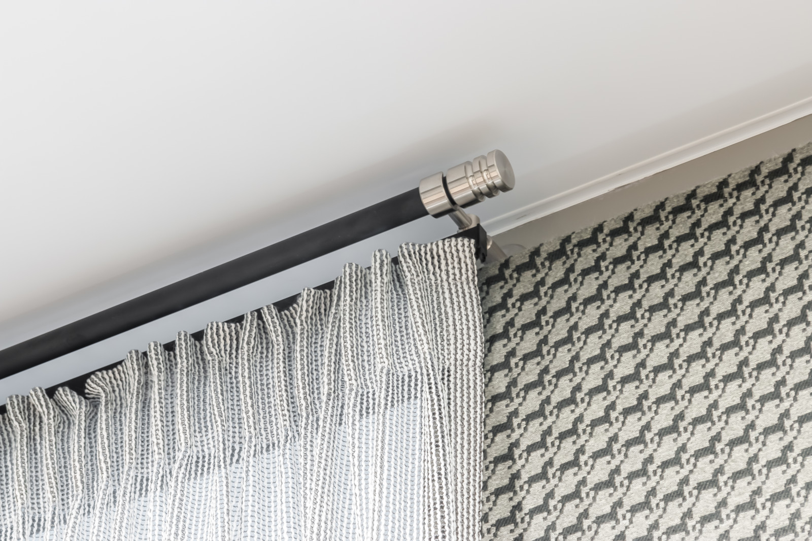 Акцент на шторах