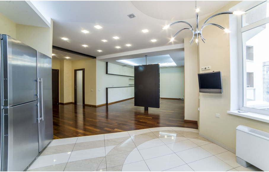 пр. Академика Коптюга, 13